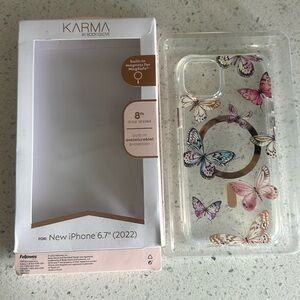 New IPhone 6.7” 2022 butterfly 🦋 case